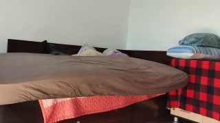 HairyMaid - Une femme amateur s'amuse à essayer des vêtements et à les couper. Une femme amateur danse nue dans-4