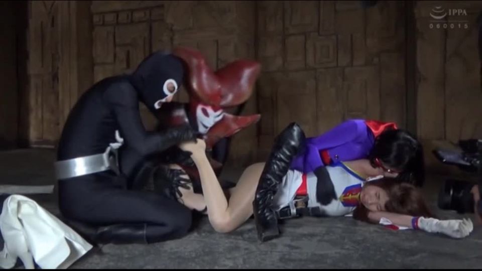 [supermisses.com] GHOV-23 Heroine Tickling Omnibus -Bird Soldier ヒロインくすぐりオムニバス 科学特装隊バードソルジャー Mitsuha Higuchi, Ayaka Hirosaki, Hana Kano - PART-GHOV23_04 | giga heroine, superheroines porn, superheroine, wonder woman