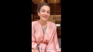 giaisabellaxx H265 2020-08-22 hatting you up, giving you a little inside scoop on what's happening on my OF, showin-6