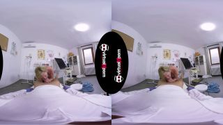 Hairy Mature Gets Virtual Fucked By Her Doctor-5