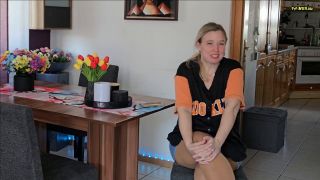 Lea - Sommer - Zart oder lieber Hart - Willst du meine BRÜSTE anfassen - Oder was wä... 1080P - Amateur-1