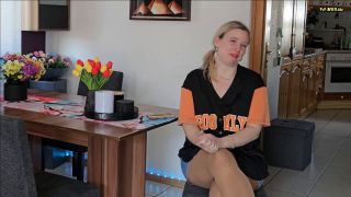 Lea - Sommer - Zart oder lieber Hart - Willst du meine BRÜSTE anfassen - Oder was wä... 1080P - Amateur-2