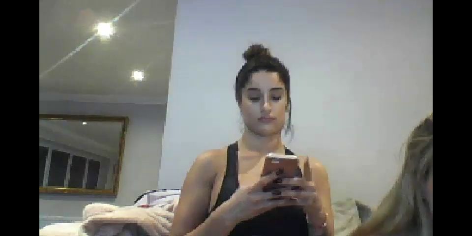 preeti young 0Bjpx6KNqPXboAJQOUQ8bwcWEjcX8fnD