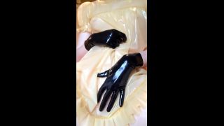 mdollbot 2022-01-13 A more involved look at that skin-under-rubber thing    e4ba77-8