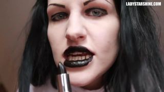 ELVIRA DE VOUR - BLACK ON MY LIPS - masturbation instruction on fetish porn-5