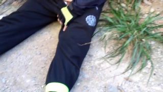 Katia & Michelle - Footjob Toa Bicycler!! Video Sex Downl...-5