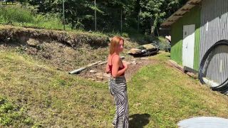 Sexy - Rachel - Heiße Nummer am Fußballplatz - Besenkammer ungeplant besorgt 1080P - Germany-2