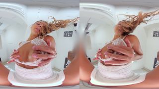 Video Melena Maria Rya: Melena's Pussy 2700p UltraHD/4K-2