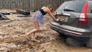  Lora Cross   CarSex Lora Cross Stuck In The Mud Tinder Date Mishap-2