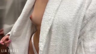 Stranger Screws Lia Engel In The Elevator Sex Lia Engel-1