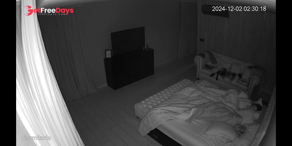 [Sleeping.Porn] Couple of sexy girls are sharing one bed they definetely want each other