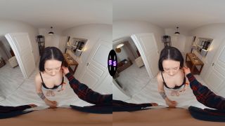 Kwini Kim & Rihanna Black VR Wild Night Sex 4K UltraHD Adult-1