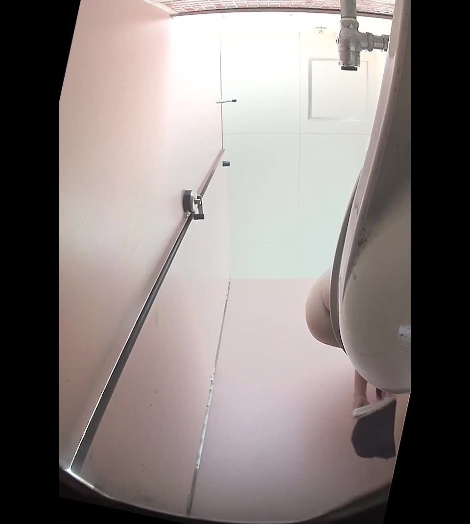 Voyeur Toilet – 15369116 Voyeur!