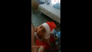 Sra Claus lo chupa-3