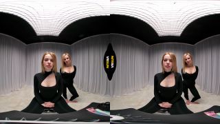 VR Queens Vika Bucka Luna Soft Touch 8K ASMR Blowjob VR-3