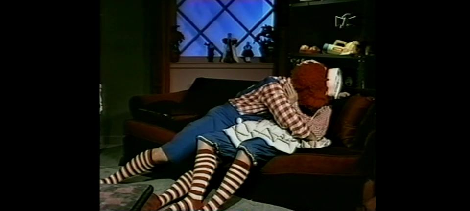 7102 A Little Christmas Tail