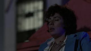 Mishel Prada, Roberta Colindrez - Vida s03e04 (2020) HD 1080p - (Celebrity porn)-9