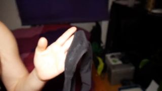 [K2S.CLUB] LeahSnuSnu - Ich zeige dir meine eingesauten Tangas aus dem Wäschekorb - FullHD 1080P-1