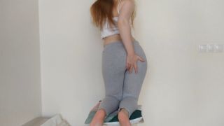 [ManyVids] Darina158 manyvids 22 01 12 darina158 free video cock tease in leggings-6
