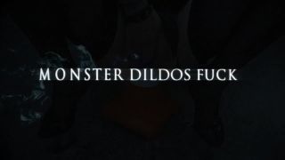 Amateur busty MILF Pettit Looloo - Fisting in the Gym Pu...-9