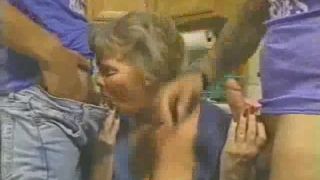 Granny Threesome - MILF-8