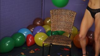 Custom Fetish - Amber s First Sit to P - Fetish-6