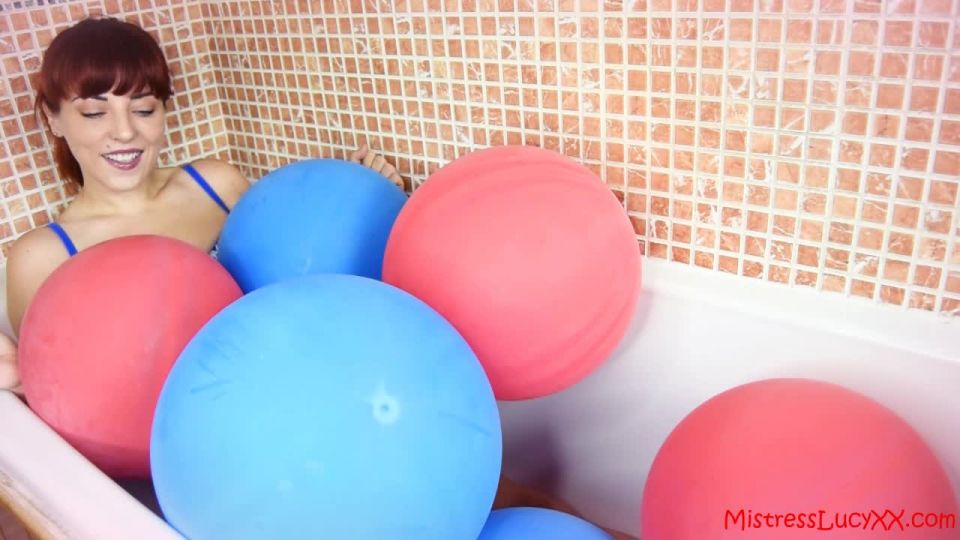 Balloon Bath latex MistressLucyXX