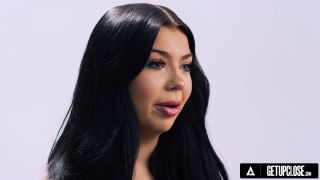 Up close  how wn orgasm with curvy australian babe holly day f....-2