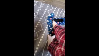 adult xxx clip 21 Sloans Paws 33 - handjob and footjob - feet porn foot fetish dom-3