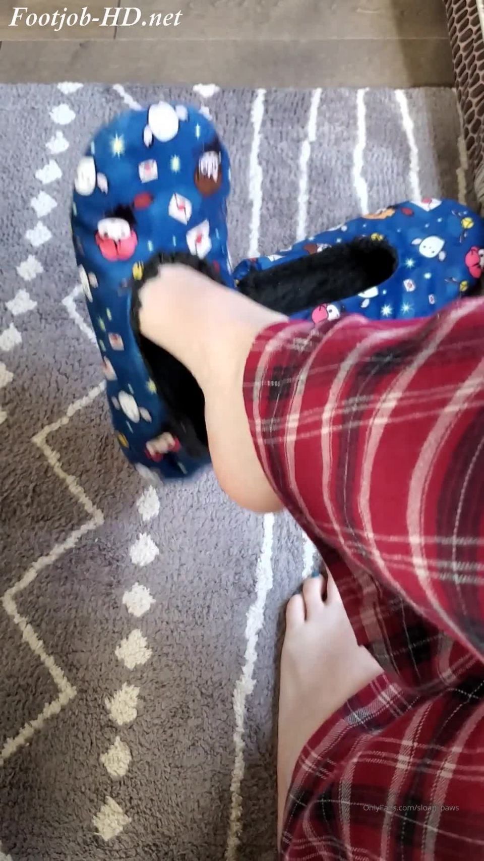 adult xxx clip 21 Sloans Paws 33 - handjob and footjob - feet porn foot fetish dom