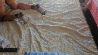 PinkyMadame - Latina peluda sexy, culo grande. Esposa sexy hace yoga desnuda.-7