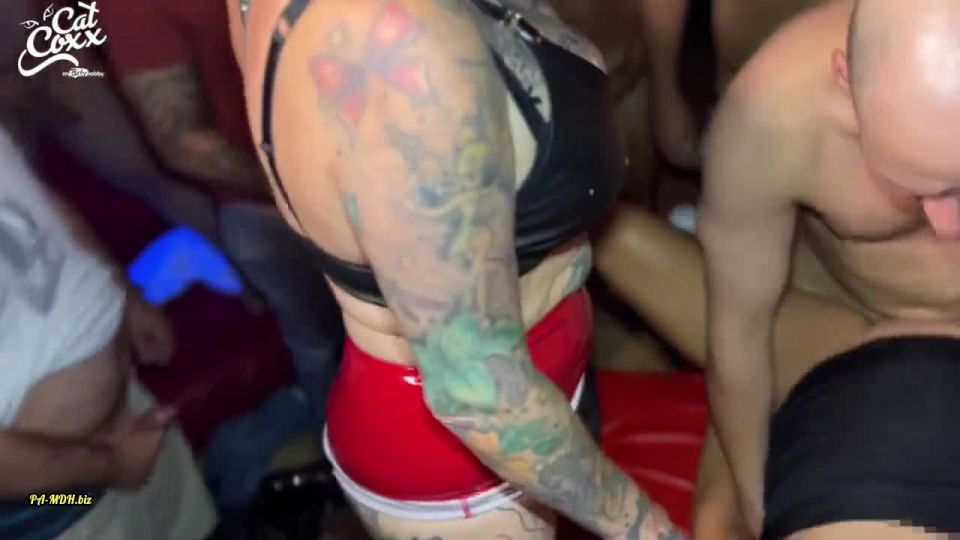 Cat-Coxx - Schlampen Gangbang Part 2. unverhofft kommt oft - *