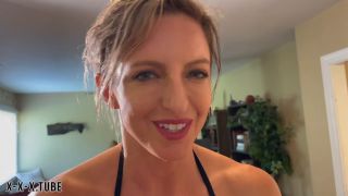 fetish  Lora Cross  Lora Cross Lora Cross Oiled Abs Workout-7