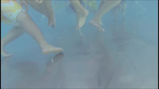 Voyeur Under the water in the swimming pool - pcolle YMUW-1003 on voyeur -5