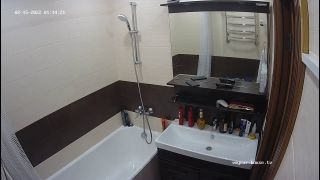 Flamy Nika 22 02 15 ariela sebastian bathroom fun 720p-9