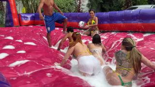 Yasmin Mineira 0h96i9ndju0svjd5s0ge4 source-1