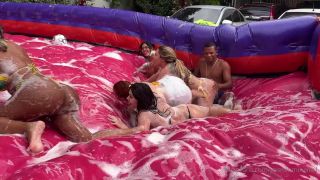 Yasmin Mineira 0h96i9ndju0svjd5s0ge4 source-2