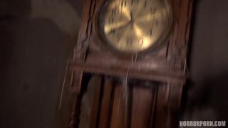 Horror porn - against the clock-8