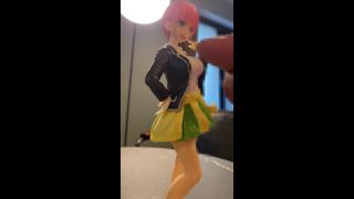 Hentai Videos 五等分の花嫁中野一花制服ver.フィギュアにぶっかけオナニー-2