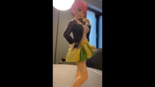 Hentai Videos 五等分の花嫁中野一花制服ver.フィギュアにぶっかけオナニー-8