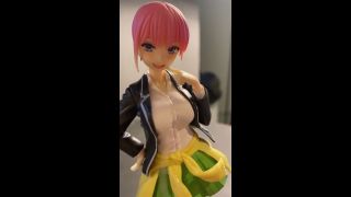 Hentai Videos 五等分の花嫁中野一花制服ver.フィギュアにぶっかけオナニー-9