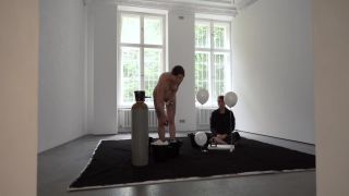 Performance_23_-_Galerie_Burster_Berlin-0