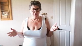 GILF Auntie Catches Pervert Nephew Jacking off | bbw | amateur porn siri bbw-0