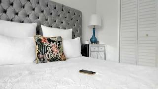 Erotic Webcam Seduction: Solo Posing & Sensual Teases-3