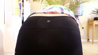 adult xxx clip 31 Lush Botanist – Yoga Pants Big Ass Farts | curvy | bbw pregnant bbw-9
