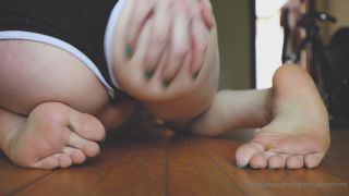 xxx video 15 celestialtootsies 06-06-2020 smack that all on the floor, korean foot fetish on feet porn -9