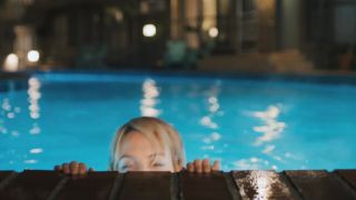 Wendy Vanden Heuvel, Riley Keough - Under the Silver Lake (2018) HD 1080p!!!-8