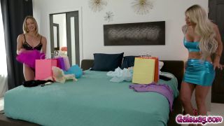 6226 Diana Grace And Taylor Wild Finally Both Single-2