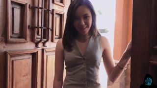 Park Sun-young Tempts Homeowner in Erotic Real Estate Deal-1