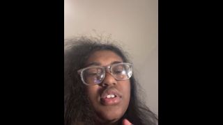 Femdom porn Rachel Cook Rachel Cook Teases On The Bed In  OnlyFans Video-0